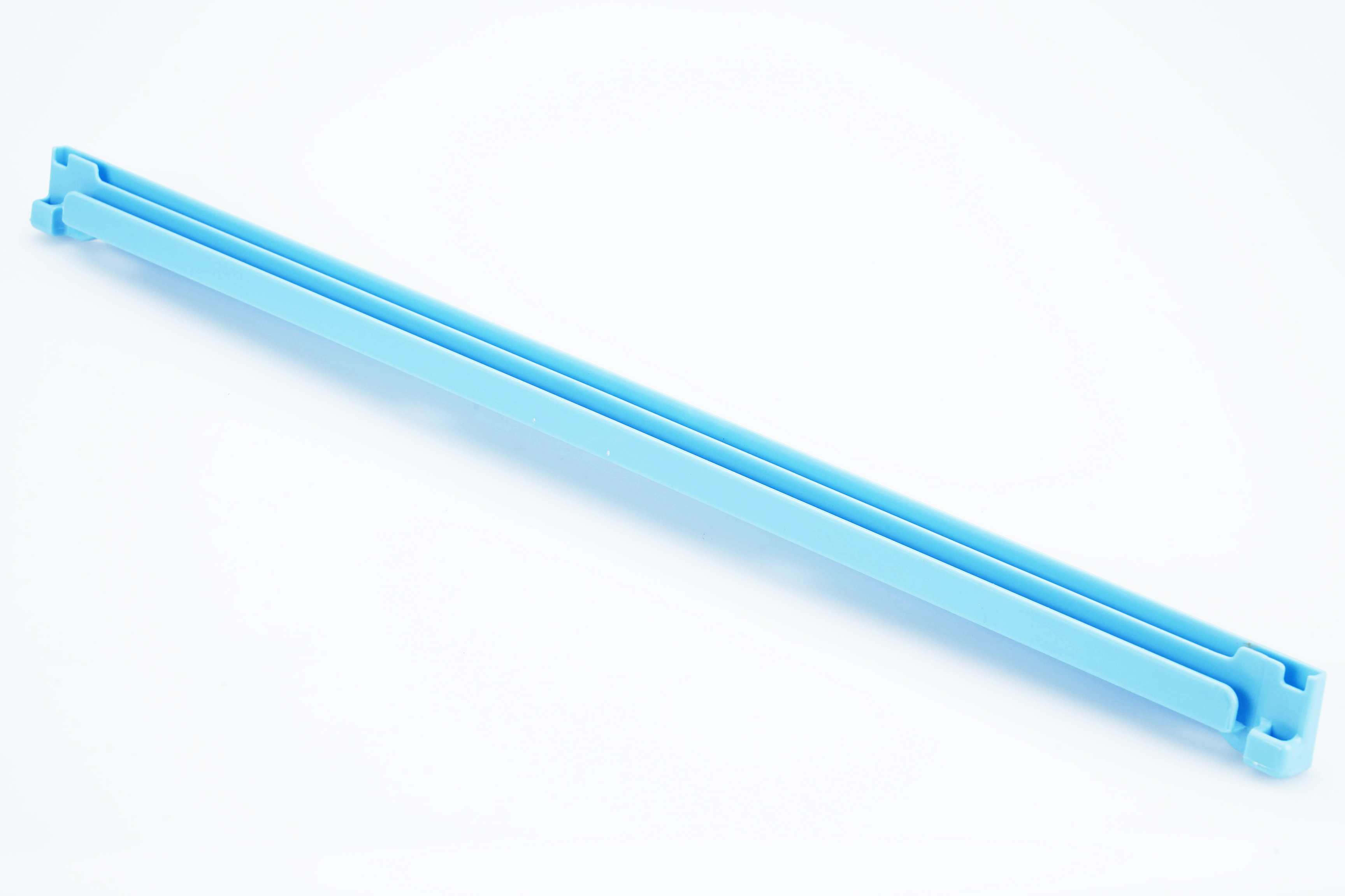 Indesit profilé bleu postérieur verre (l.530) c00094836 pour réfrigérateur indesit