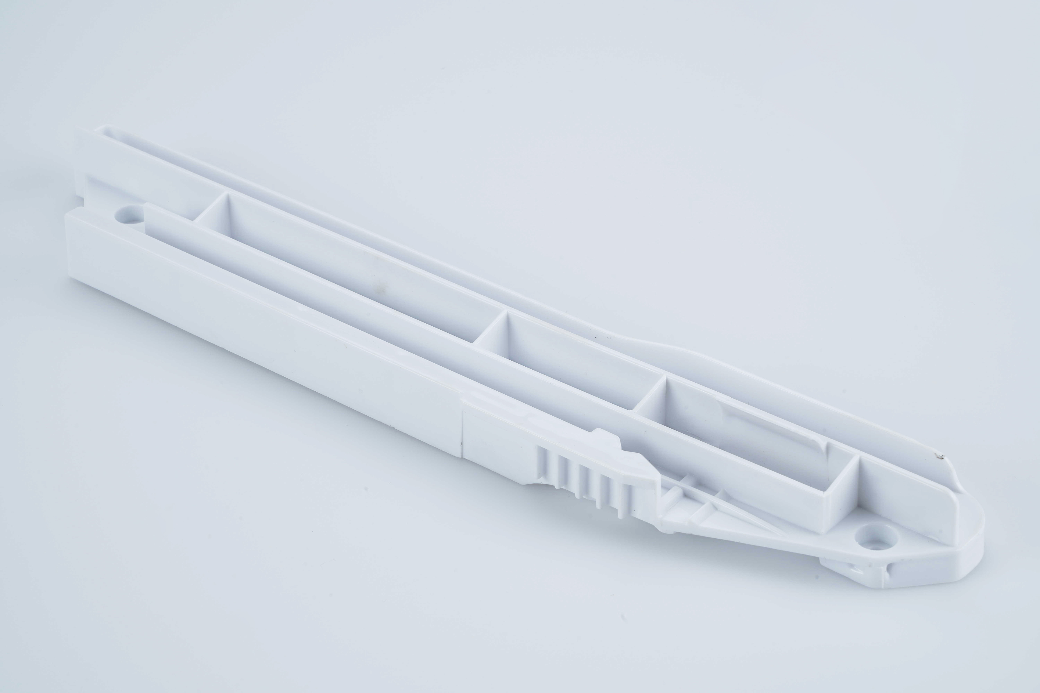 Whirlpool rail clayette cote dr.ref 480132101067 pour réfrigérateur whirlpool wsf5552a+x 858664011030