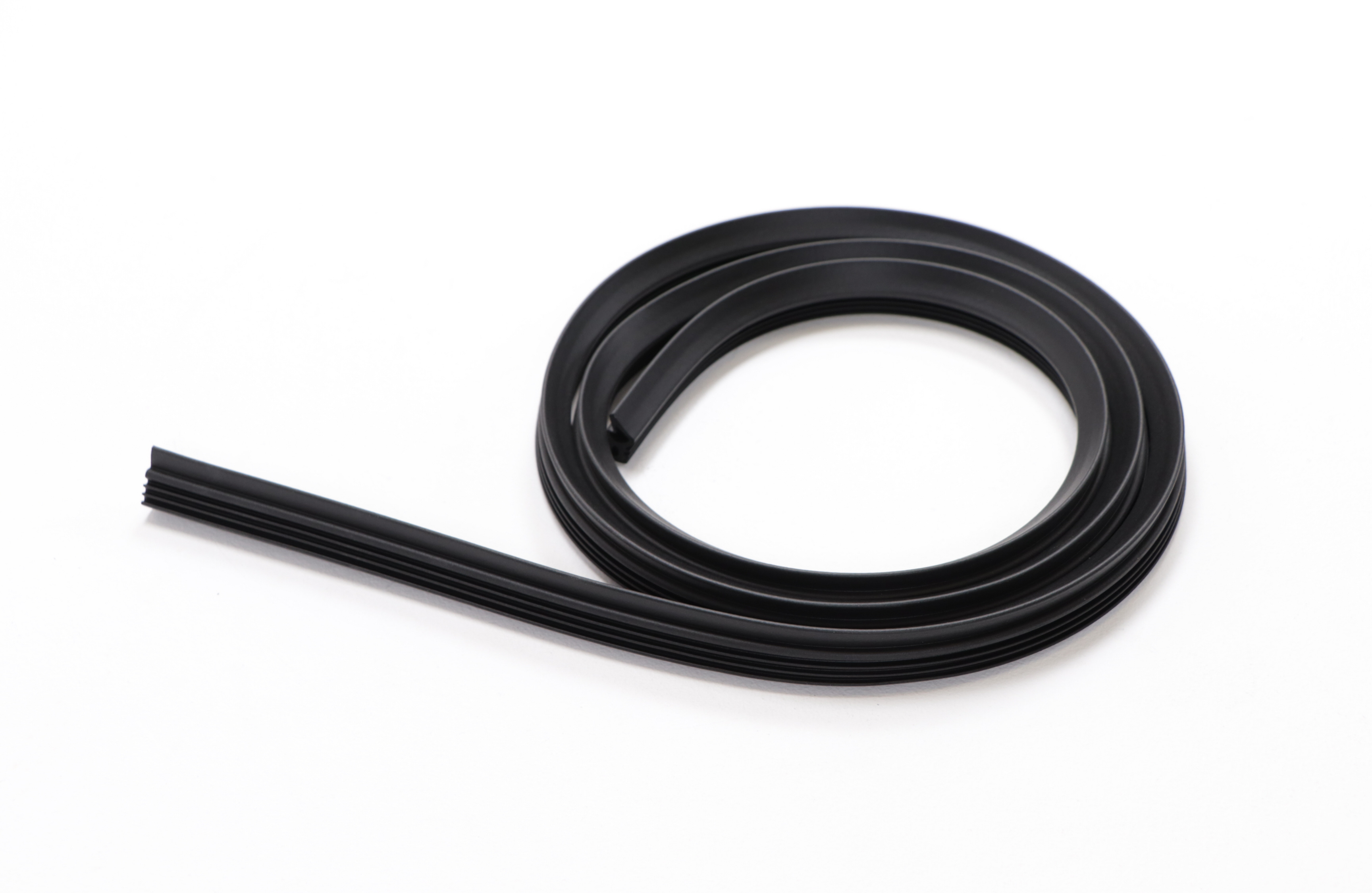 Ariston joint de porte 12676000000859 pour lave-vaisselle ariston lvx12-46wh 37411540100