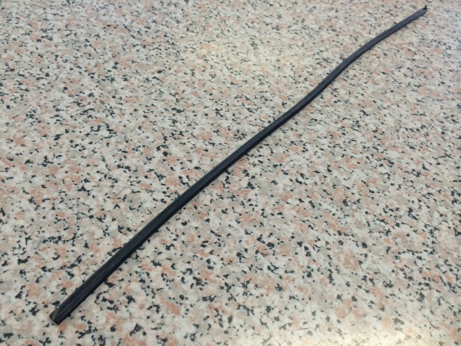 De dietrich joint superieur de façade 72x0288 pour four - cuisinière de dietrich ebp988406 ebp9884063