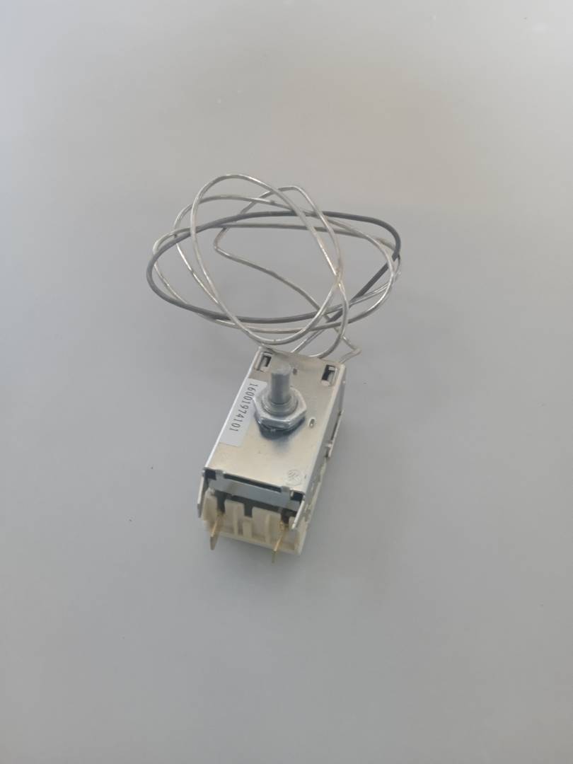 Hotpoint ariston thermostat (rohs 077b6906 c post w.865) c00267122 pour réfrigérateur hotpoint ariston