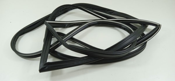 Whirlpool joint magnet. refri 481246688876 pour réfrigérateur whirlpool wsc5549a+nx