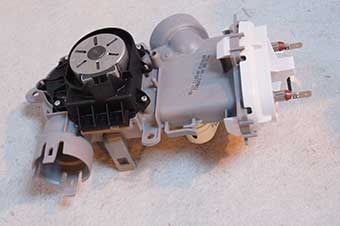 Bosch chauffe eau instantané 00493338 pour lave-vaisselle bosch se20t294eu