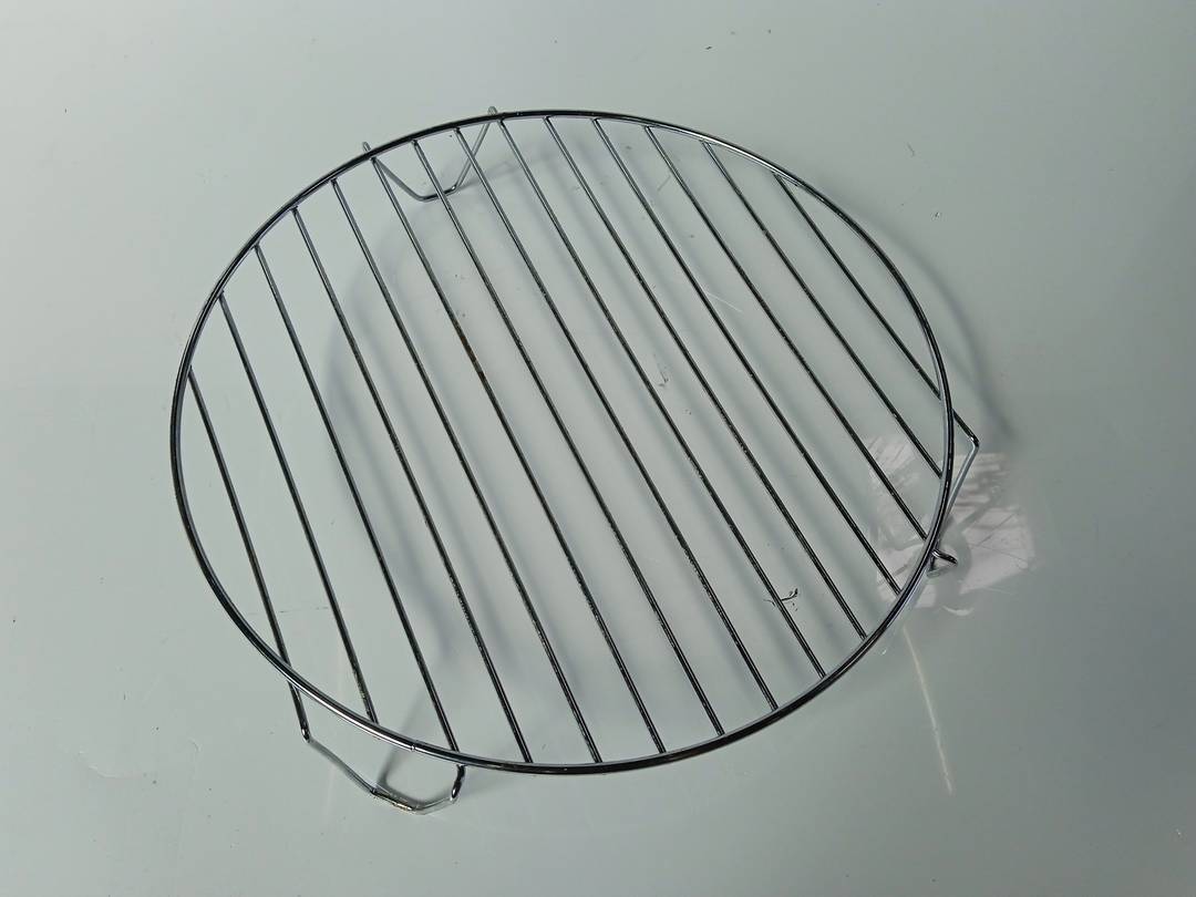Whirlpool grille ronde (diamètre 310mm) 481010538732 pour micro-ondes whirlpool emchd8145/sw 858965201421