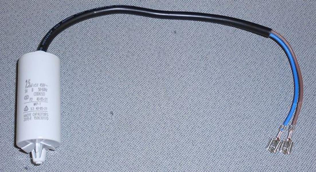 Beko capasitor (2_5uf) 4121074686 pour réfrigérateur beko fs166020 7266948714