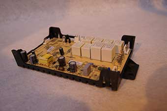 Whirlpool carte électronique de commande ester 481010653823 pour four - cuisinière whirlpool oakz9156pix