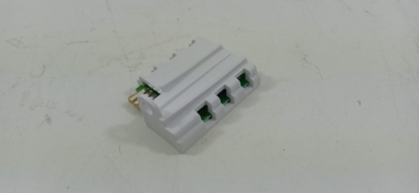 Whirlpool capteur niveau eau avec couvercl c00628635 pour sèche-linge whirlpool ftchacm118xbfr