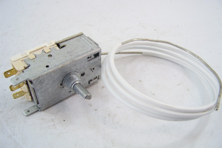 Liebherr thermostat 6151803 pour réfrigérateur liebherr cun303120c