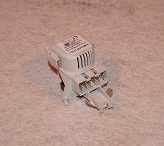 Hotpoint ariston filtre antiparasite c00278345 pour lave-vaisselle hotpoint ariston lft216atw 37490370000