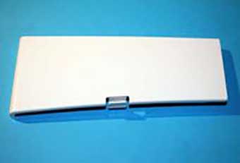 Beko petite plinthe (portillon acces pompe vidange) 2846350400 pour lave-linge beko wmd16125