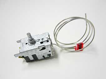 Hotpoint ariston thermostat (465 mm) c00275025 pour réfrigérateur hotpoint ariston ins2312 47772640301